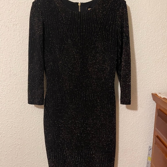 Alexia Admor Black and Gold Long Sleeve Dress - Picture 8 of 8